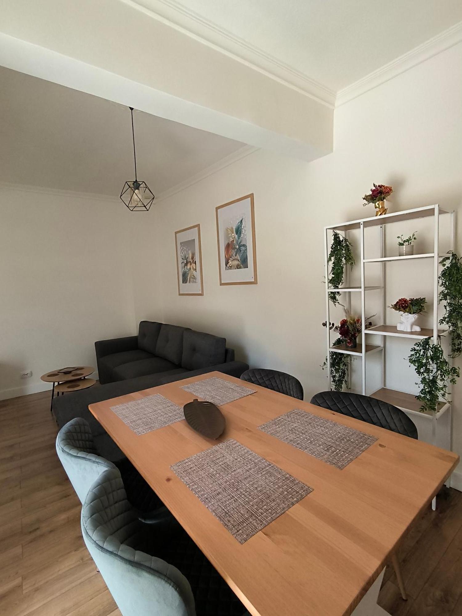 Port View, Veranda, 80 Sqm, Spacious Place For 6 Salonicco Esterno foto