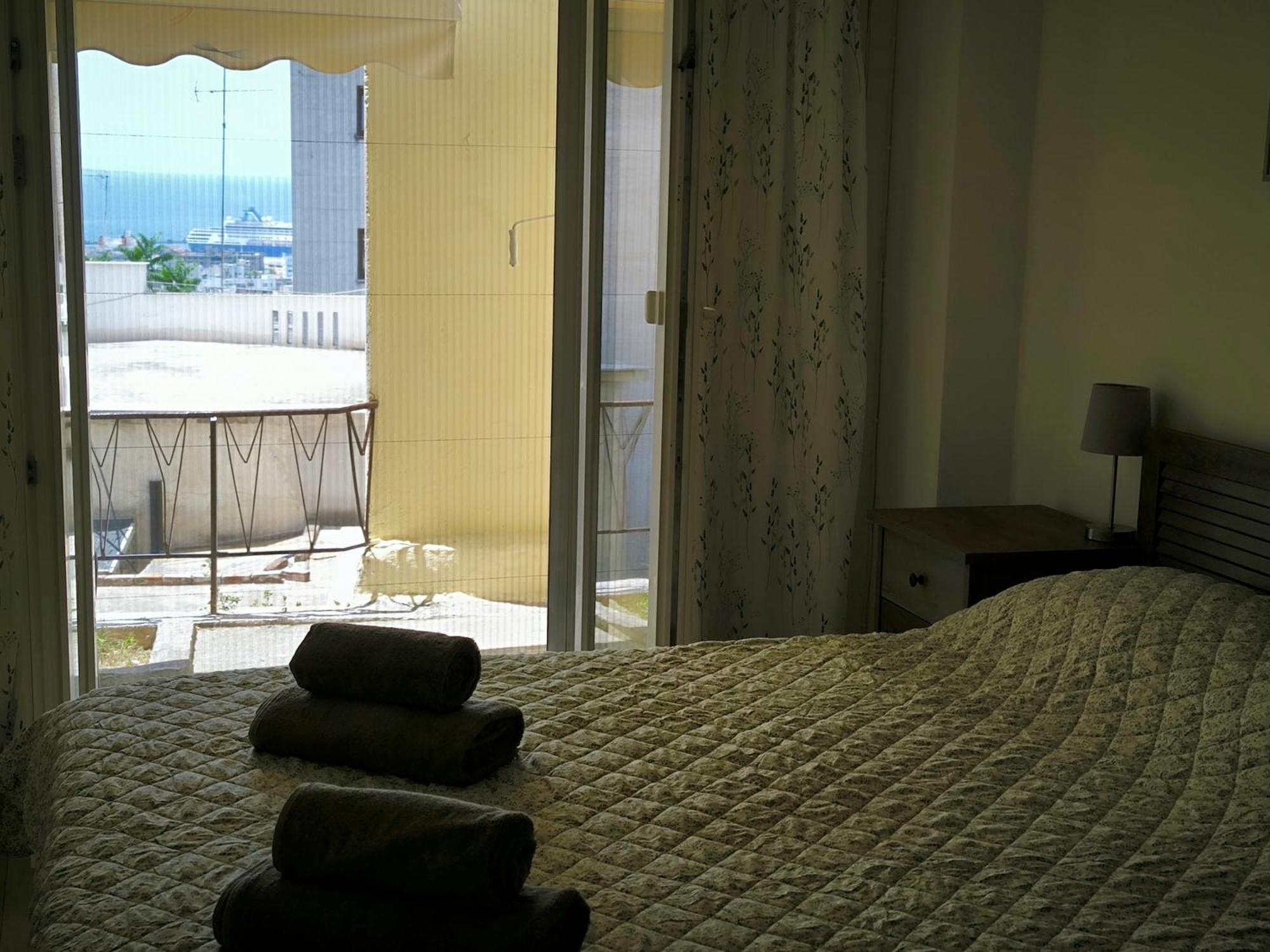 Port View, Veranda, 80 Sqm, Spacious Place For 6 Salonicco Esterno foto